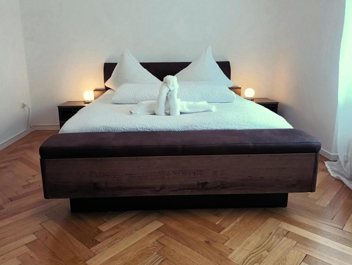 Henry'S Apartments Interlaken Luaran gambar