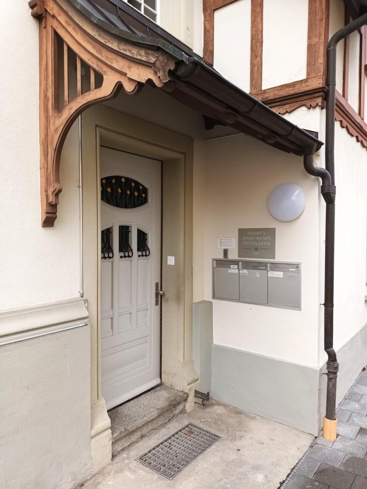 Henry'S Apartments Interlaken Luaran gambar
